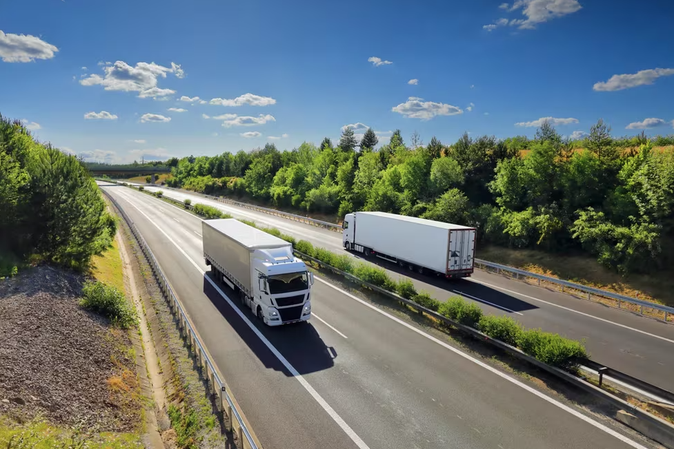 Desafíos Críticos del Autotransporte de Cargas: Escasez de Conductores, Digitalización y Descarbonización