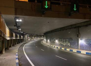Transportes concluye el despliegue de una iluminación más eficiente y moderna en el paso inferior de la V-21 en València